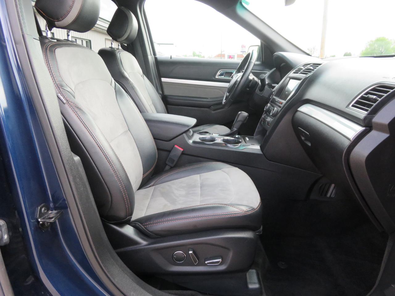 Ford Explorer XLT FWD 2017