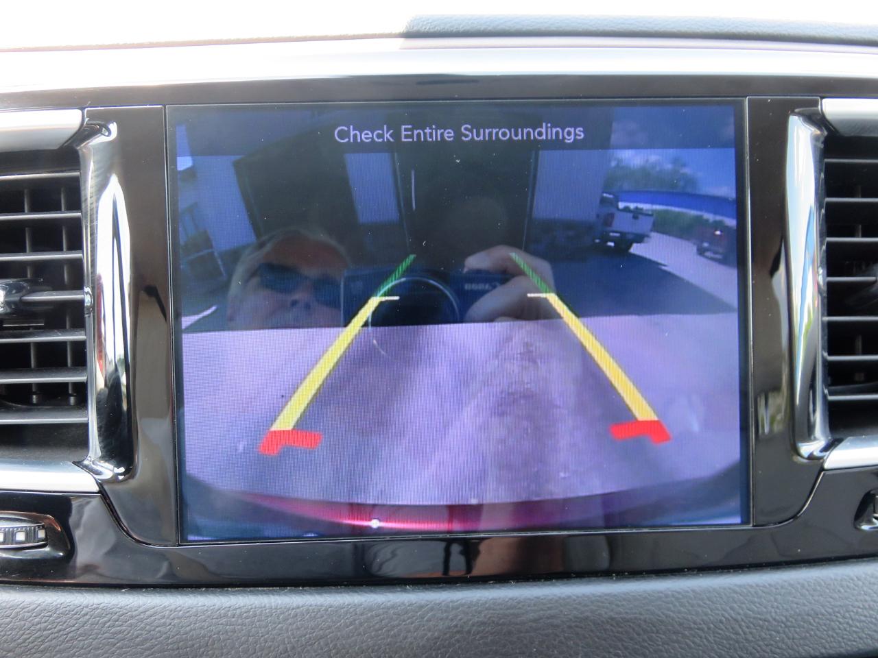 Chrysler Pacifica Touring-L Plus FWD 2017