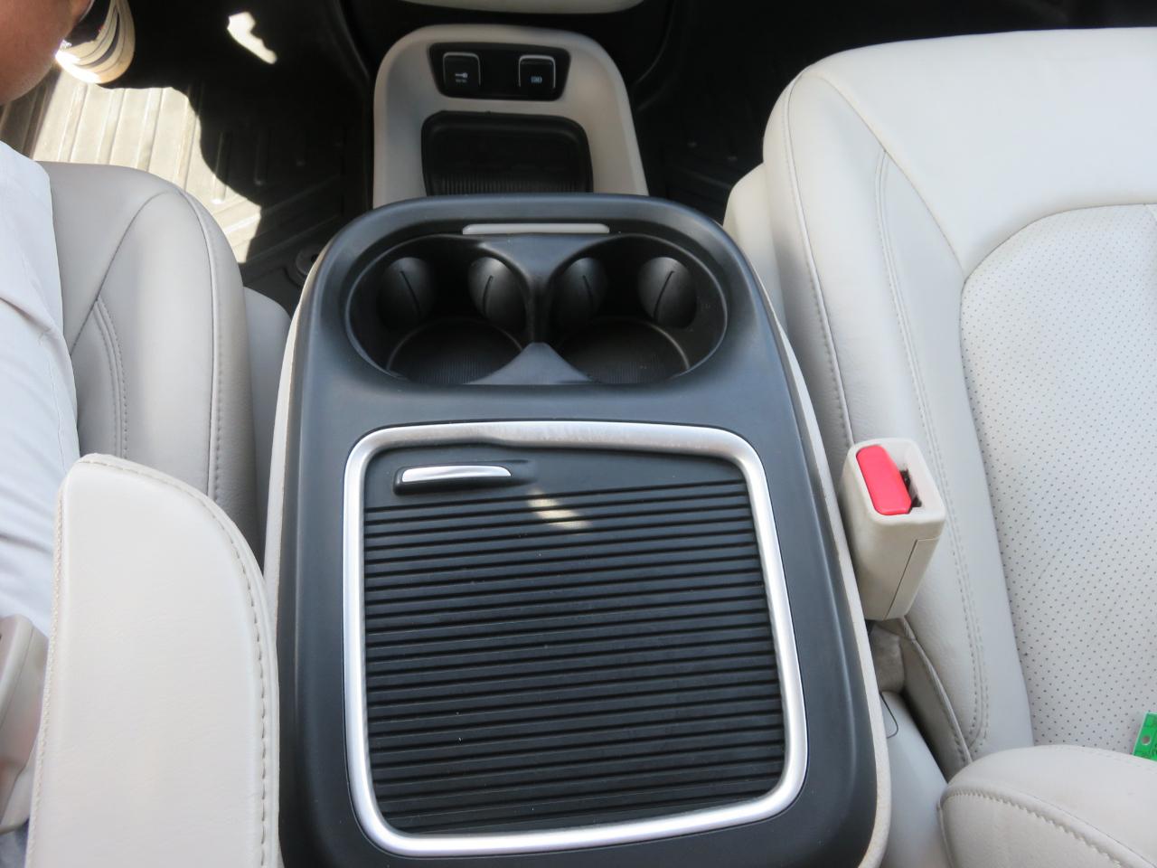 Chrysler Pacifica Touring-L Plus FWD 2017