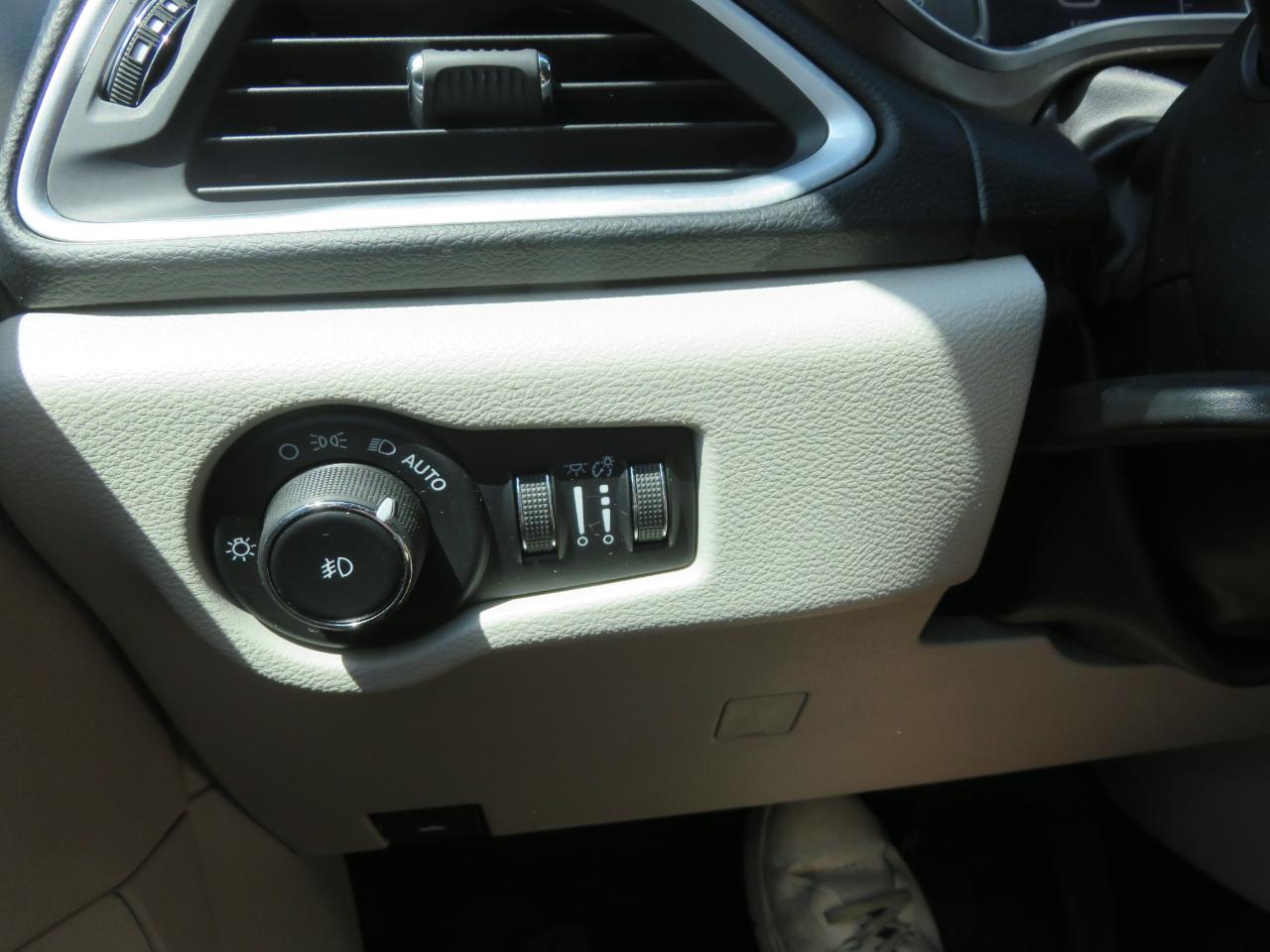 Chrysler Pacifica Touring-L Plus FWD 2017