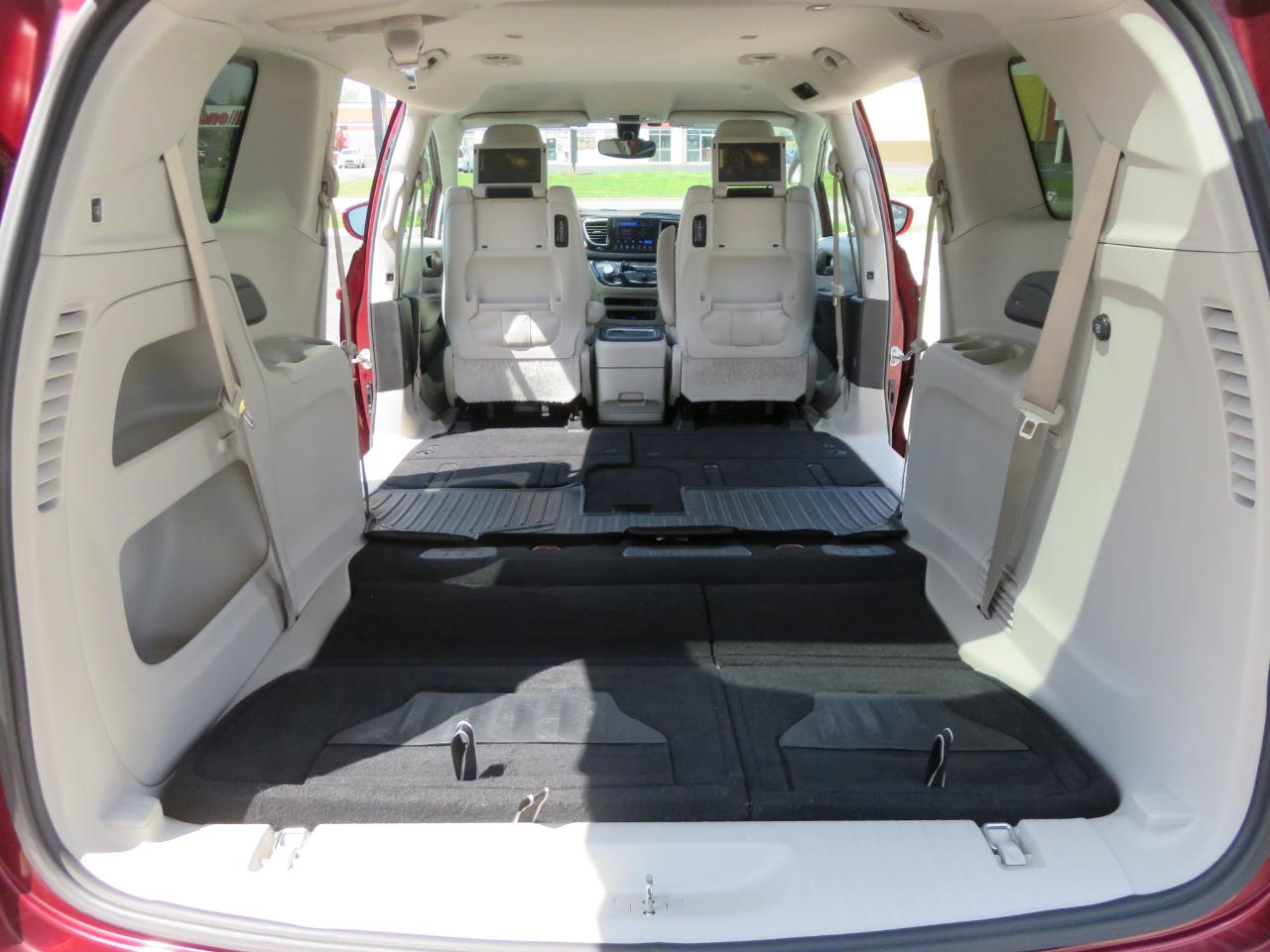 Chrysler Pacifica Touring-L Plus FWD 2017