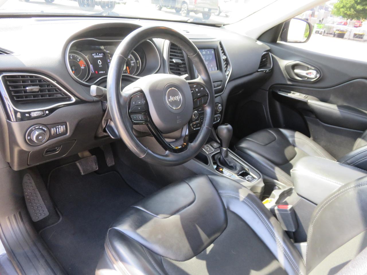 Jeep Cherokee Altitude FWD 2021