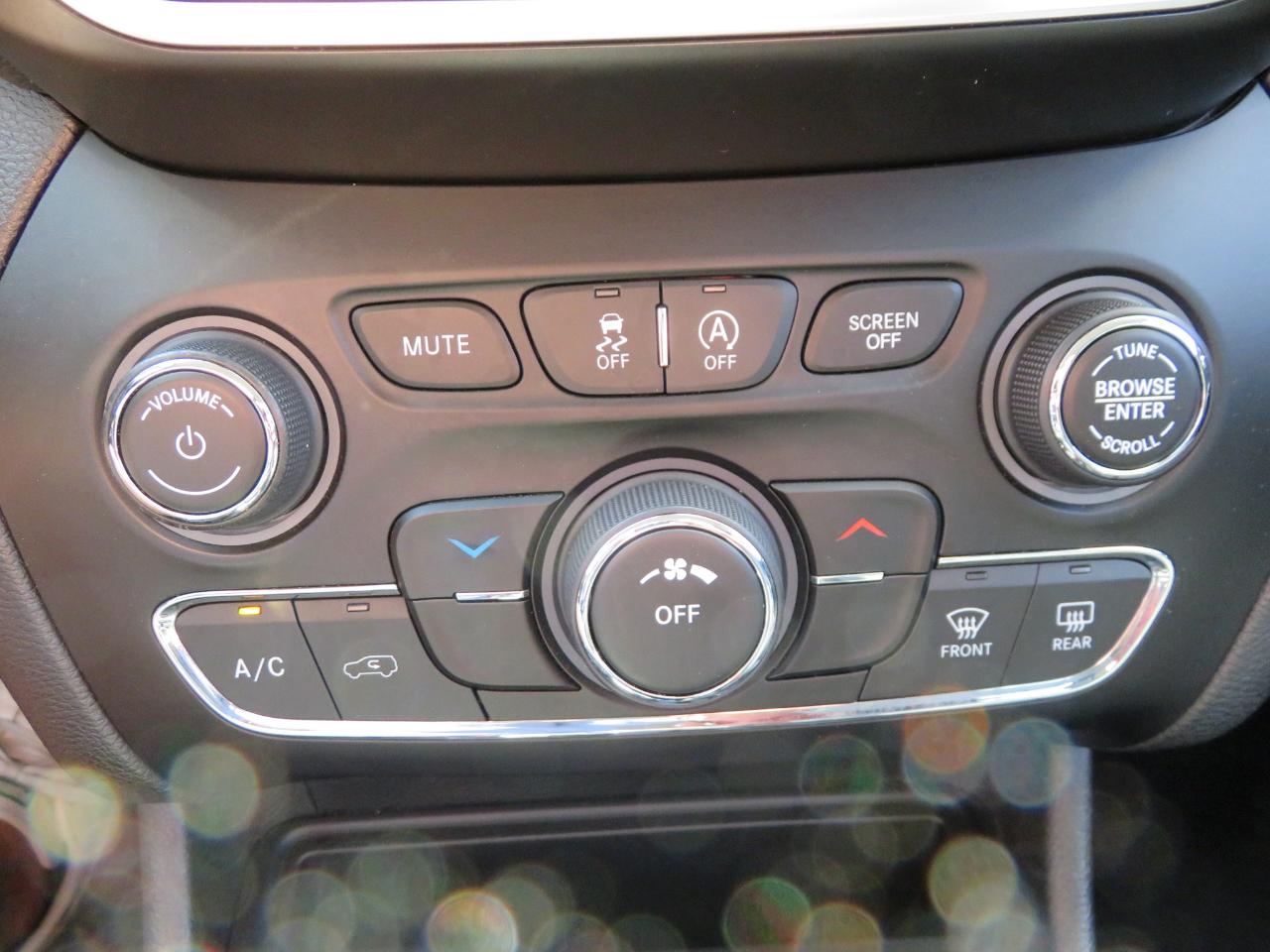 Jeep Cherokee Altitude FWD 2021