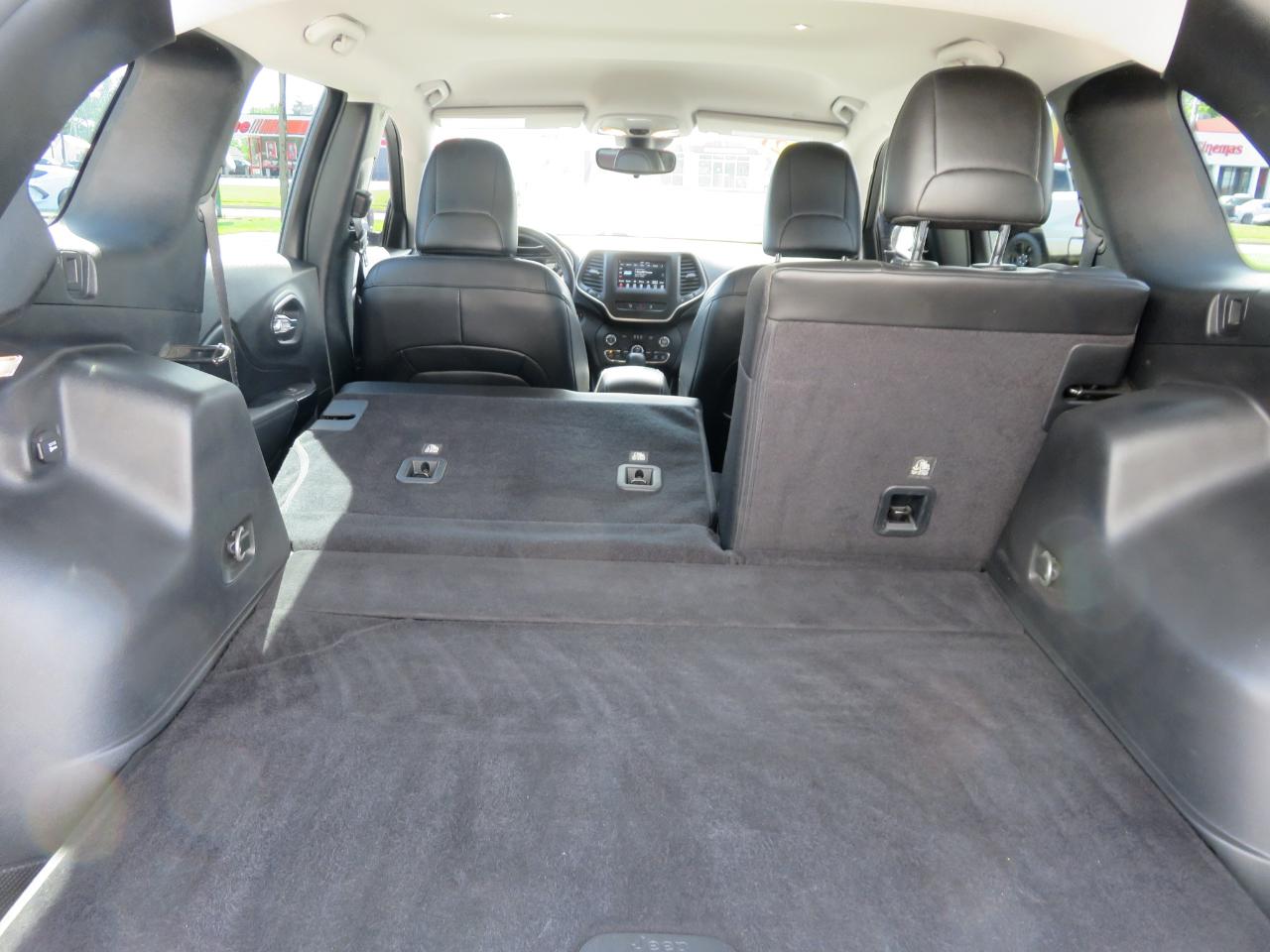 Jeep Cherokee Altitude FWD 2021
