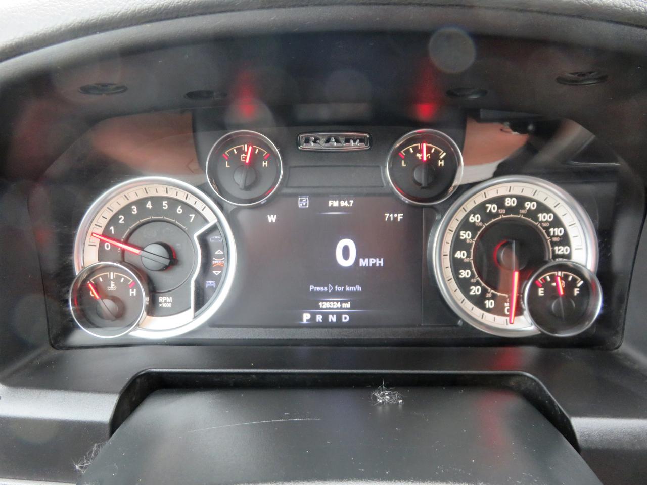 RAM 1500 Big Horn 4x4 Crew Cab 5'7" Box 2017