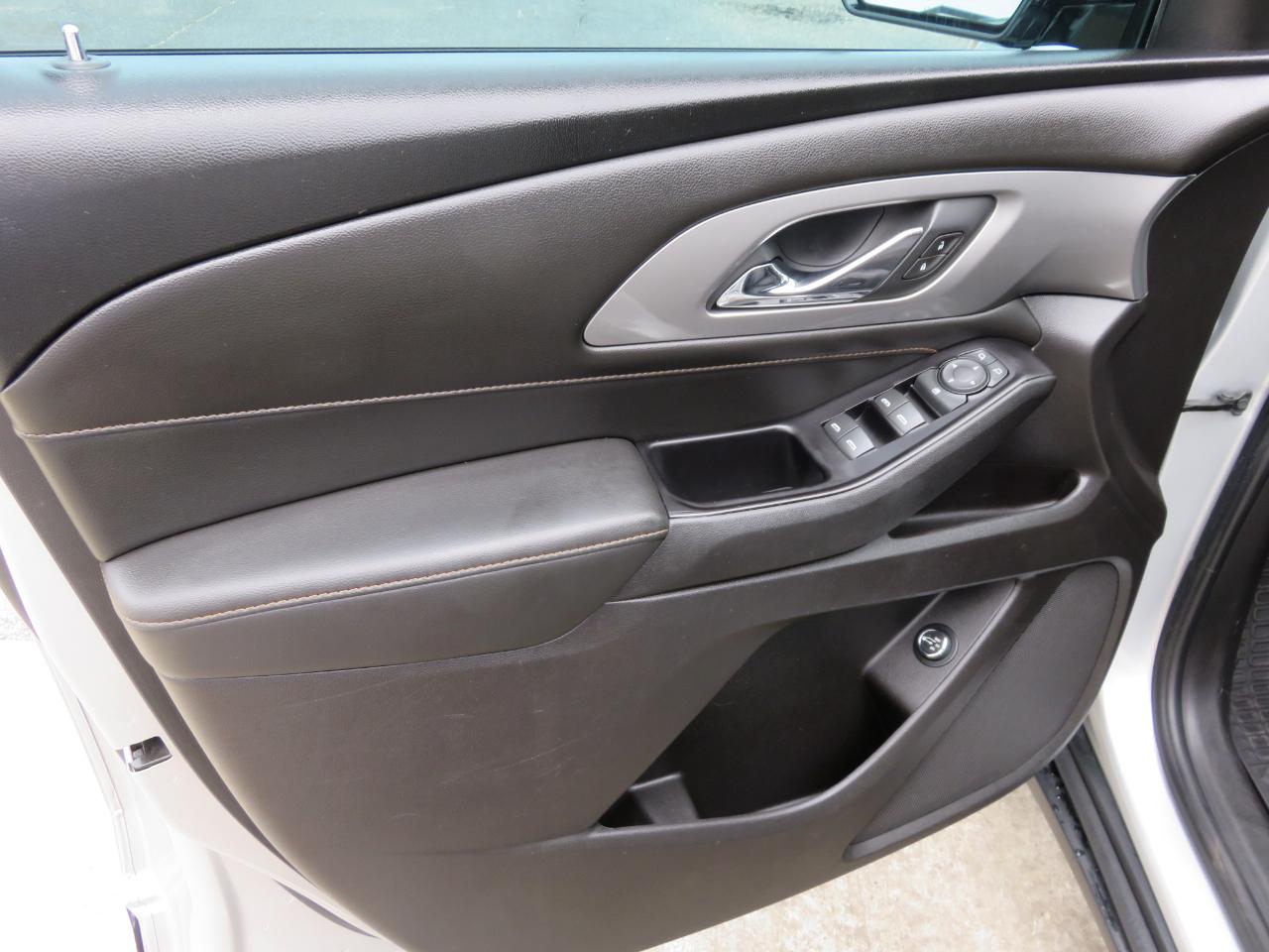 Chevrolet Traverse FWD 4dr LT Cloth w/1LT 2018