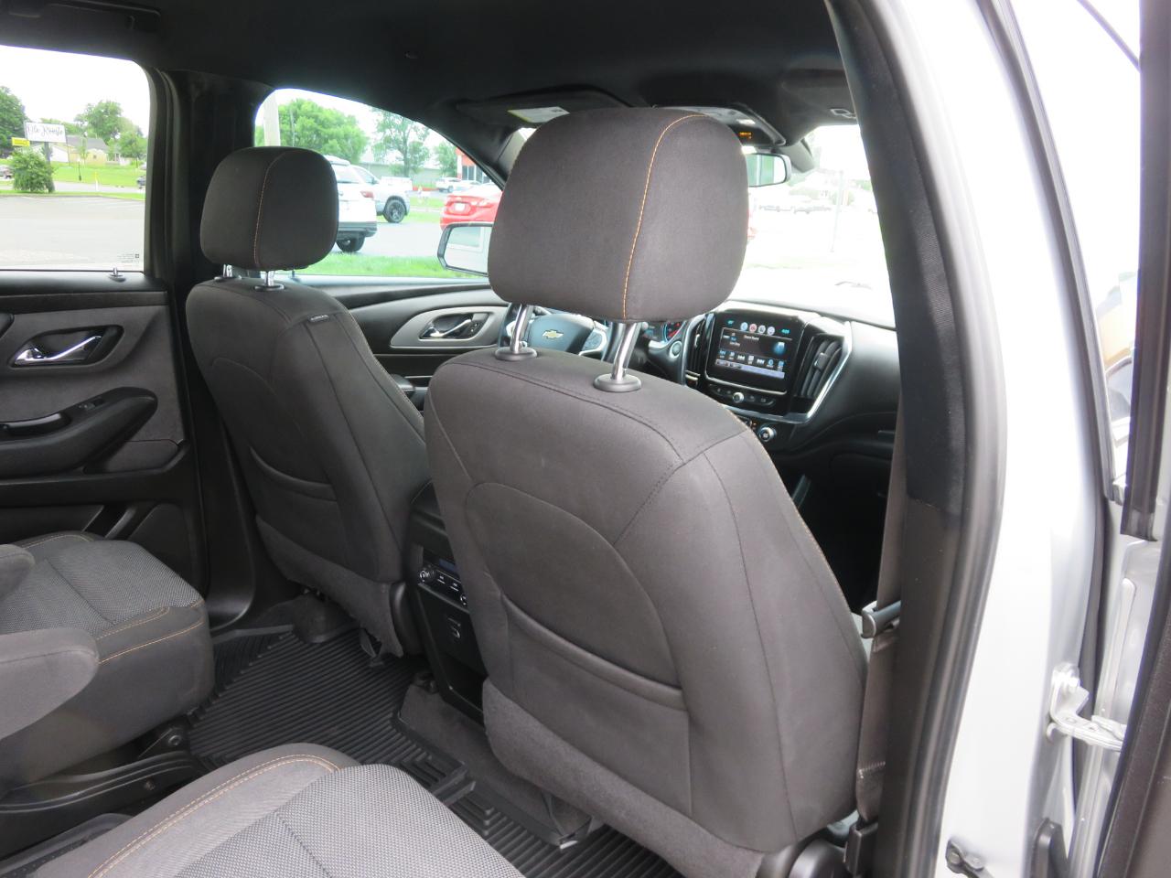 Chevrolet Traverse FWD 4dr LT Cloth w/1LT 2018