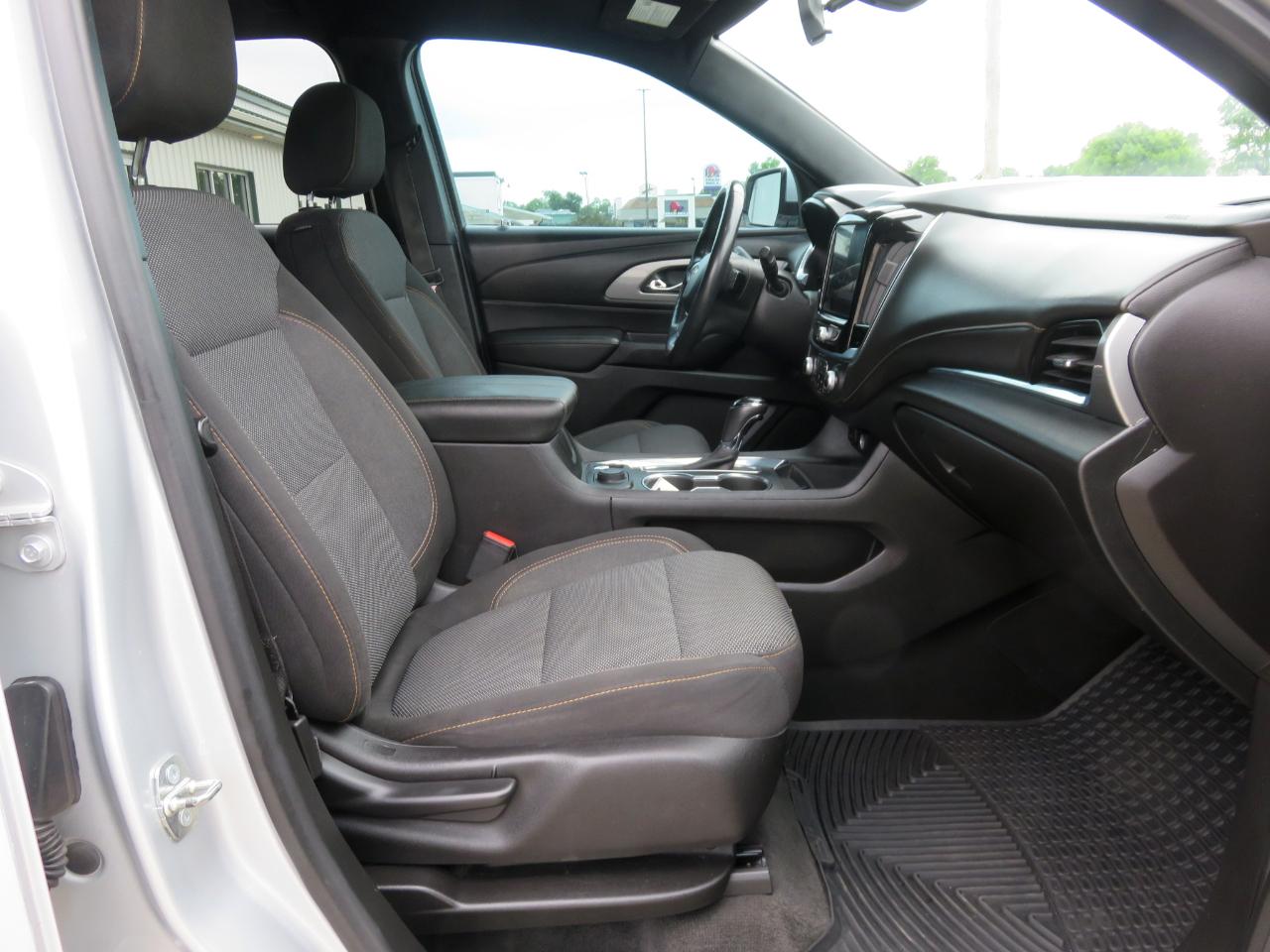 Chevrolet Traverse FWD 4dr LT Cloth w/1LT 2018
