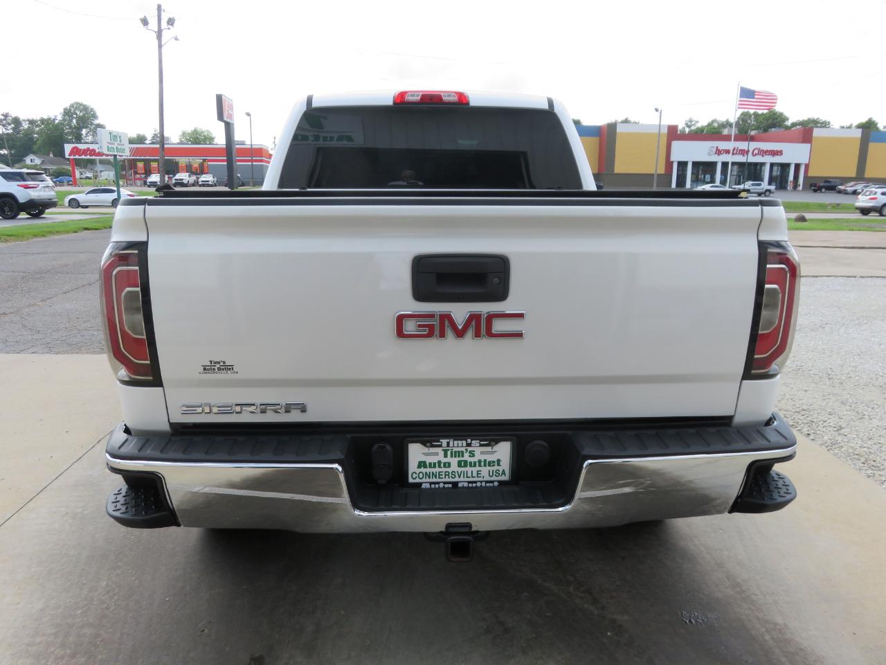 GMC Sierra 1500 4WD Crew Cab 143.5" SLT 2018