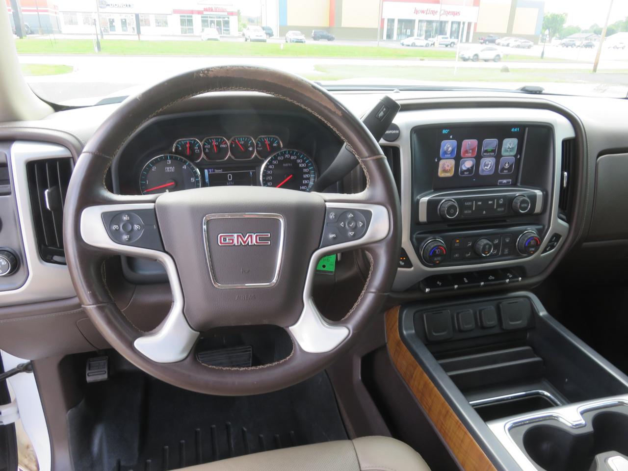 GMC Sierra 1500 4WD Crew Cab 143.5" SLT 2018