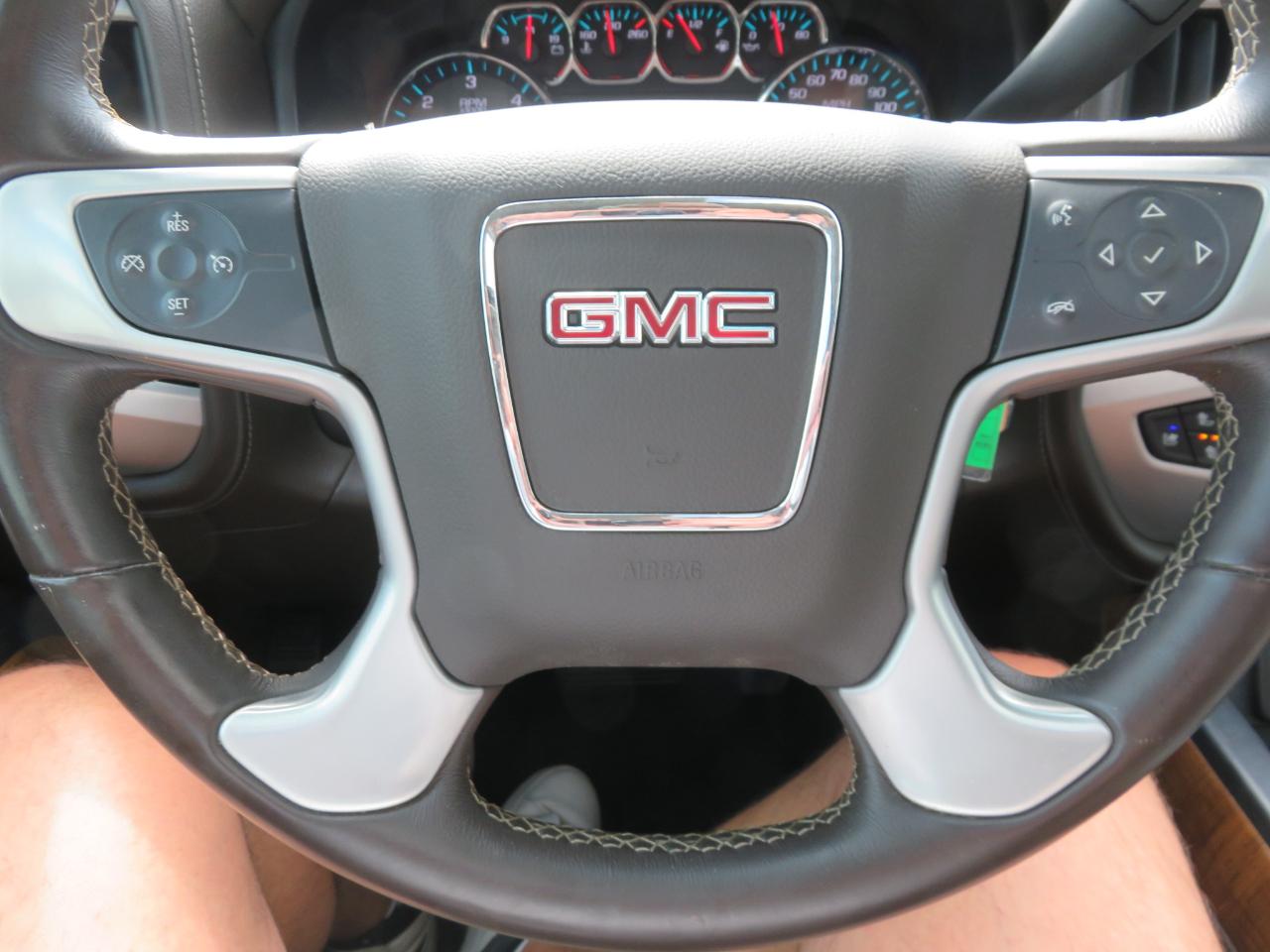 GMC Sierra 1500 4WD Crew Cab 143.5" SLT 2018