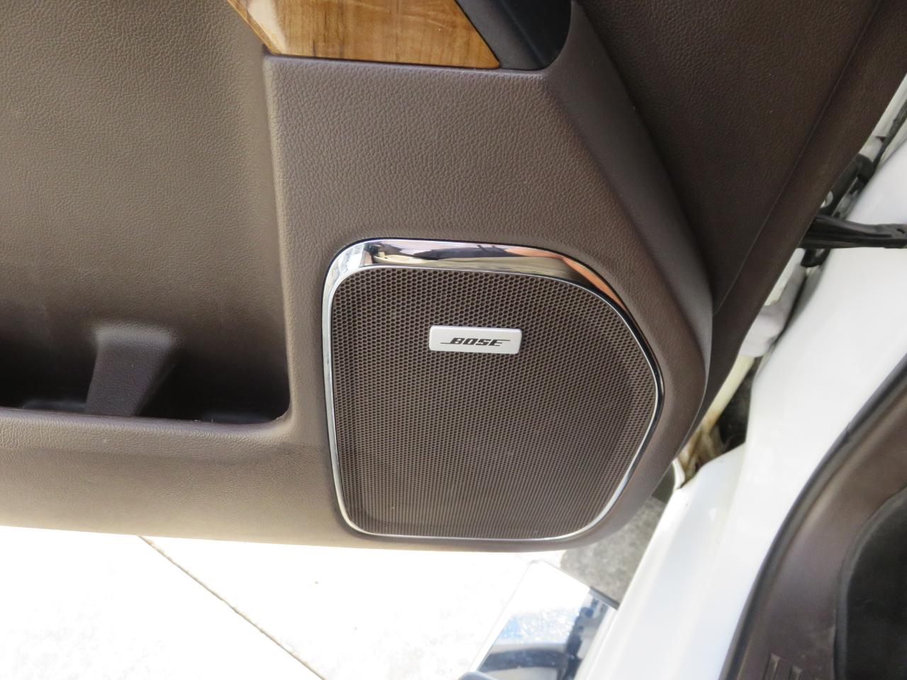 GMC Sierra 1500 4WD Crew Cab 143.5" SLT 2018