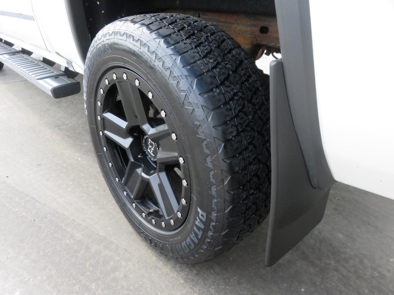 GMC Sierra 1500 4WD Crew Cab 143.5" SLT 2018