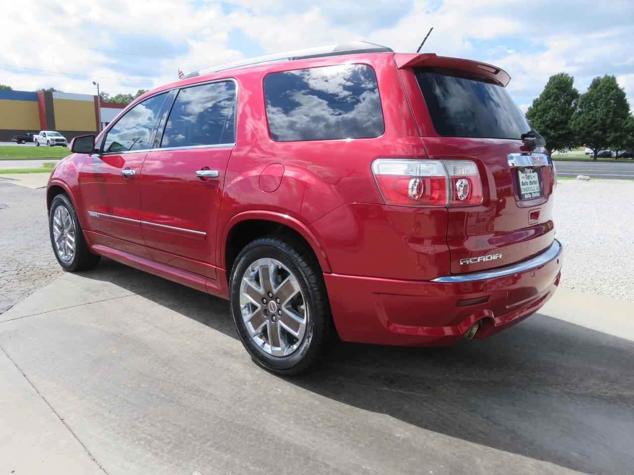 GMC Acadia AWD 4dr Denali 2012