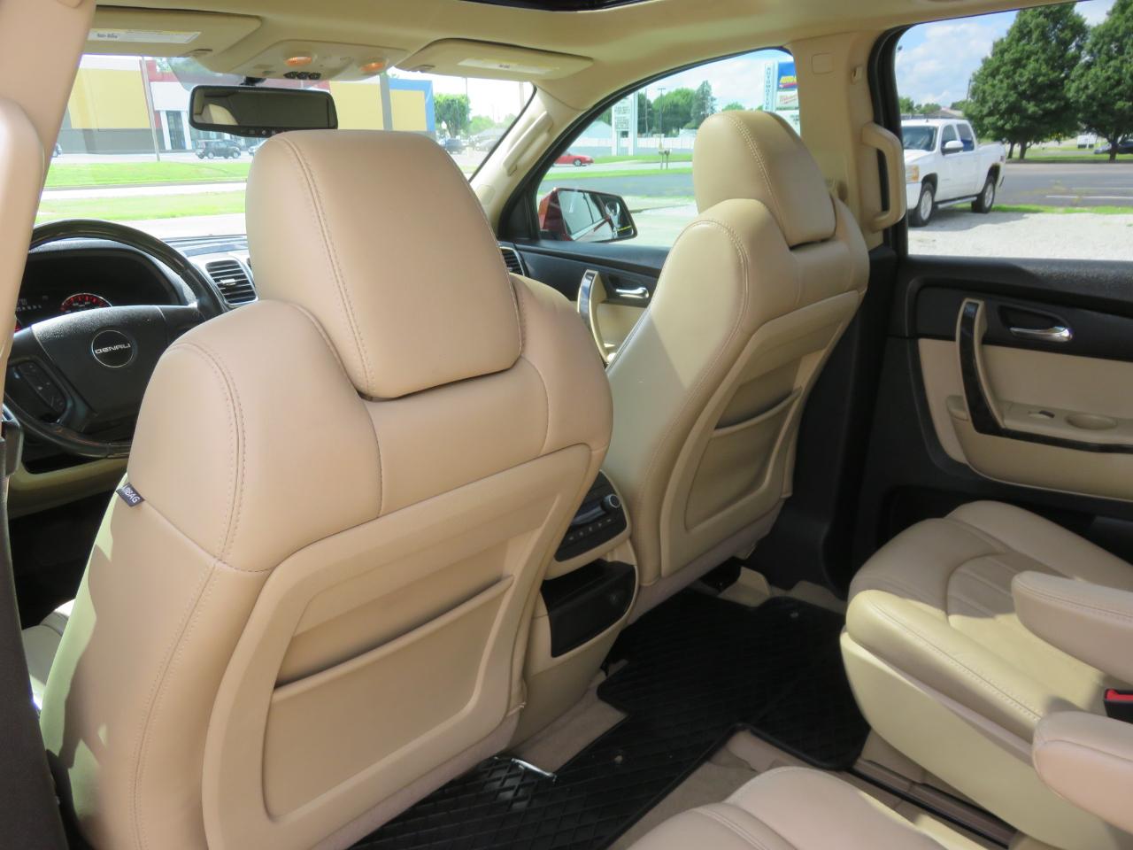 GMC Acadia AWD 4dr Denali 2012