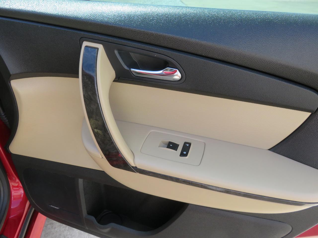 GMC Acadia AWD 4dr Denali 2012