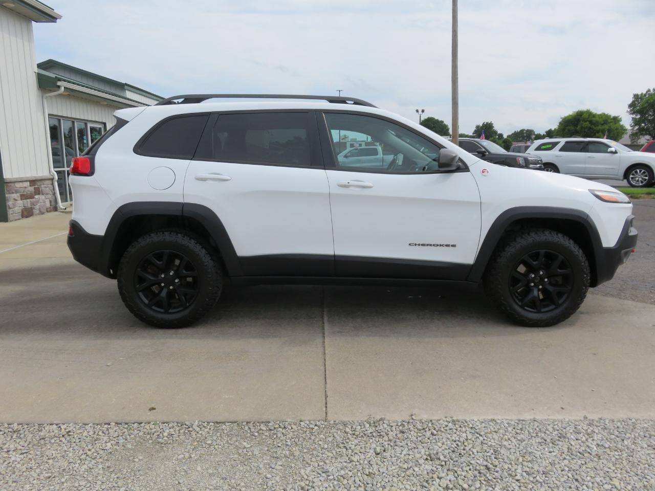 Jeep Cherokee 4WD 4dr Trailhawk 2015