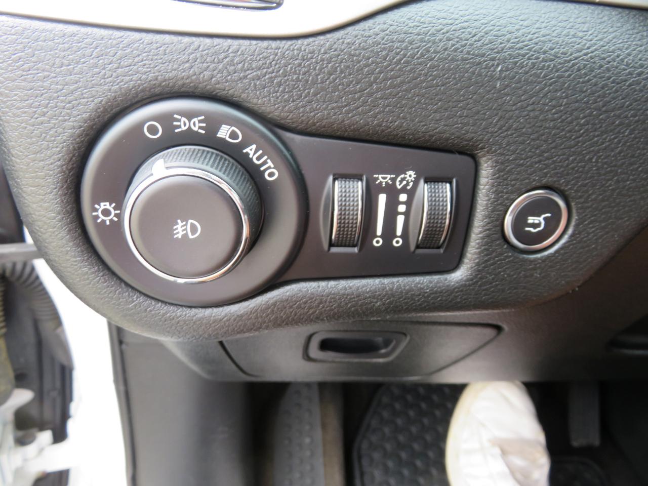 Jeep Cherokee 4WD 4dr Trailhawk 2015
