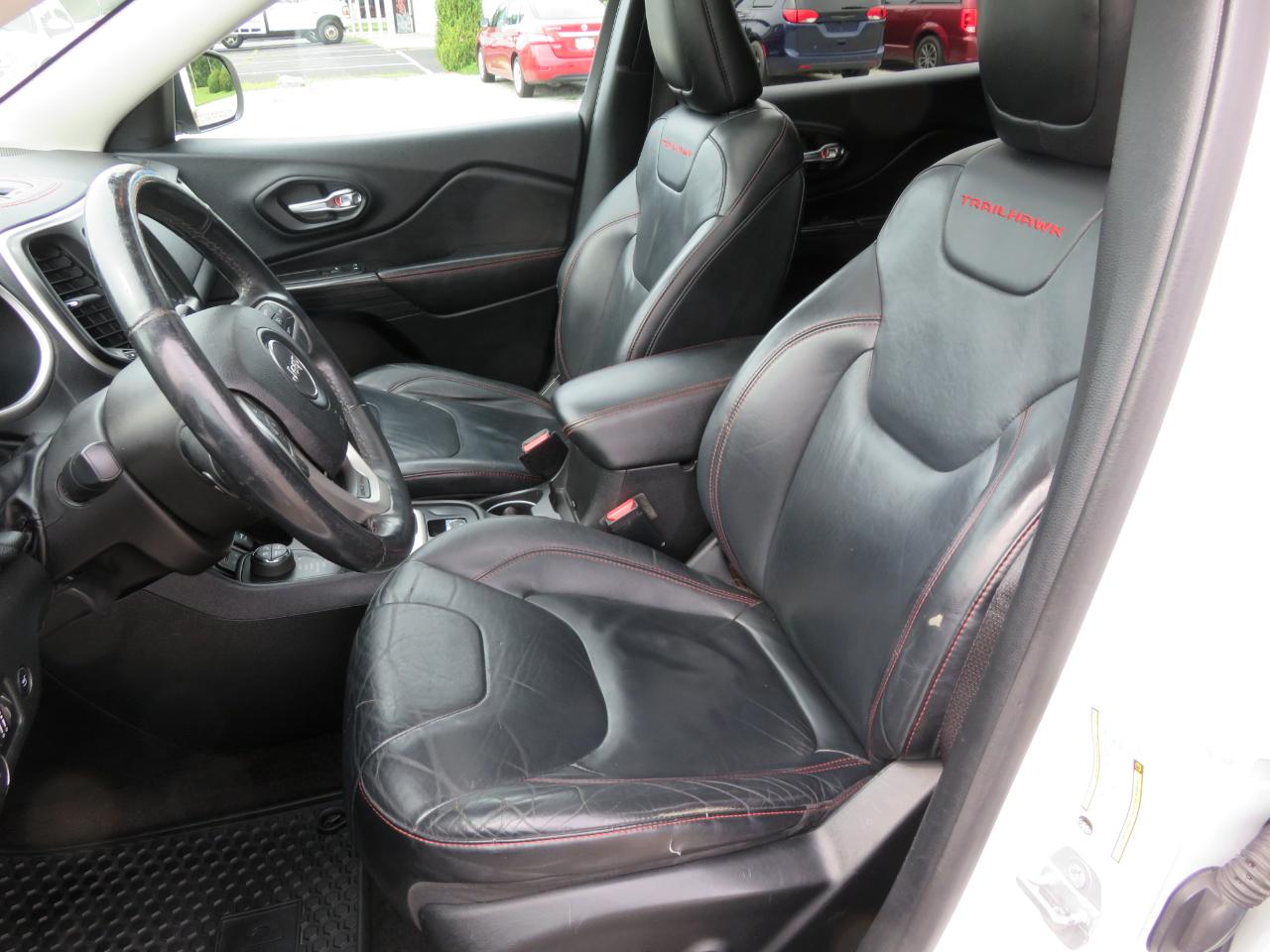 Jeep Cherokee 4WD 4dr Trailhawk 2015