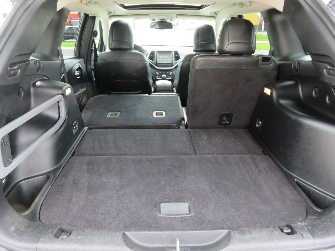 Jeep Cherokee 4WD 4dr Trailhawk 2015