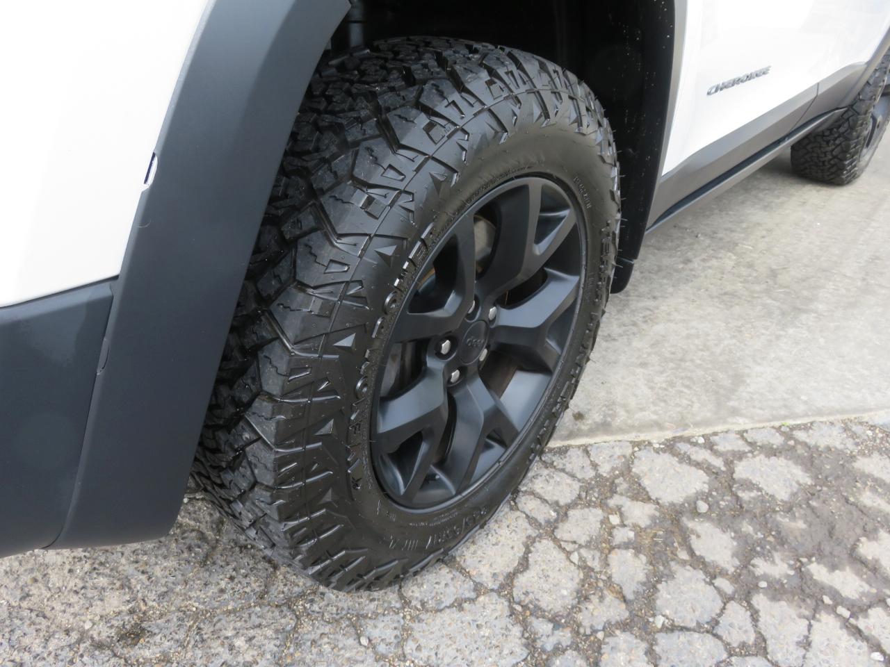 Jeep Cherokee 4WD 4dr Trailhawk 2015