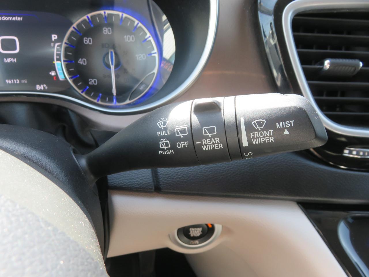 Chrysler Pacifica Touring-L Plus FWD 2017