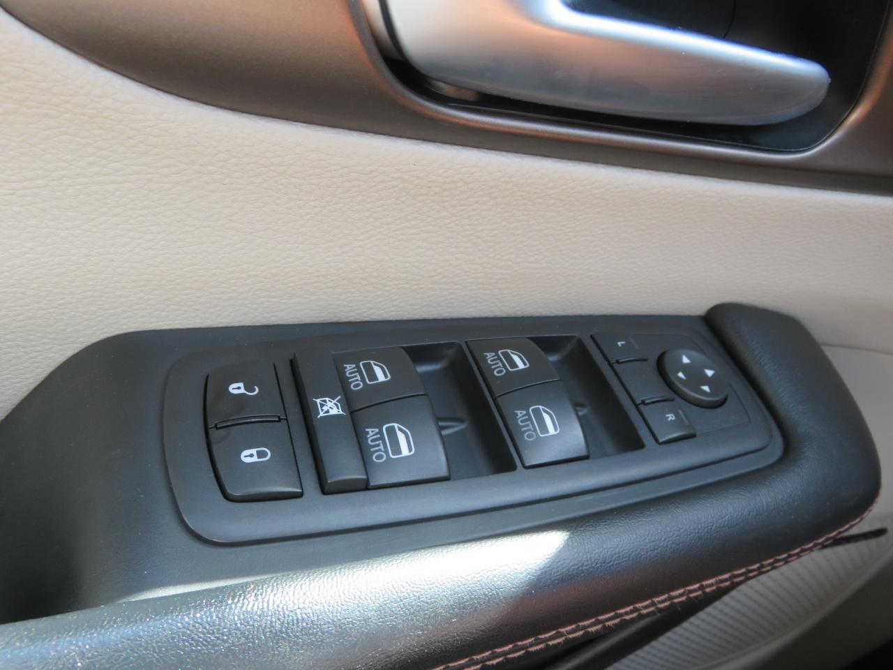 Chrysler Pacifica Touring-L Plus FWD 2017