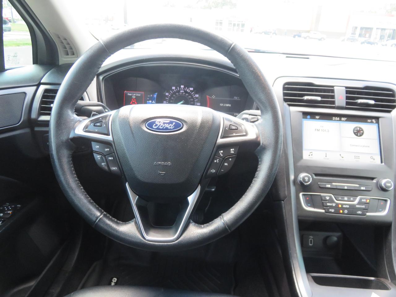 Ford Fusion SE FWD 2018