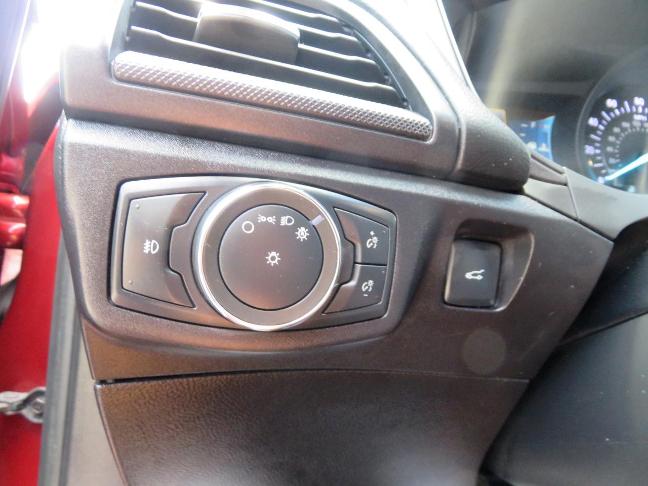 Ford Fusion SE FWD 2018