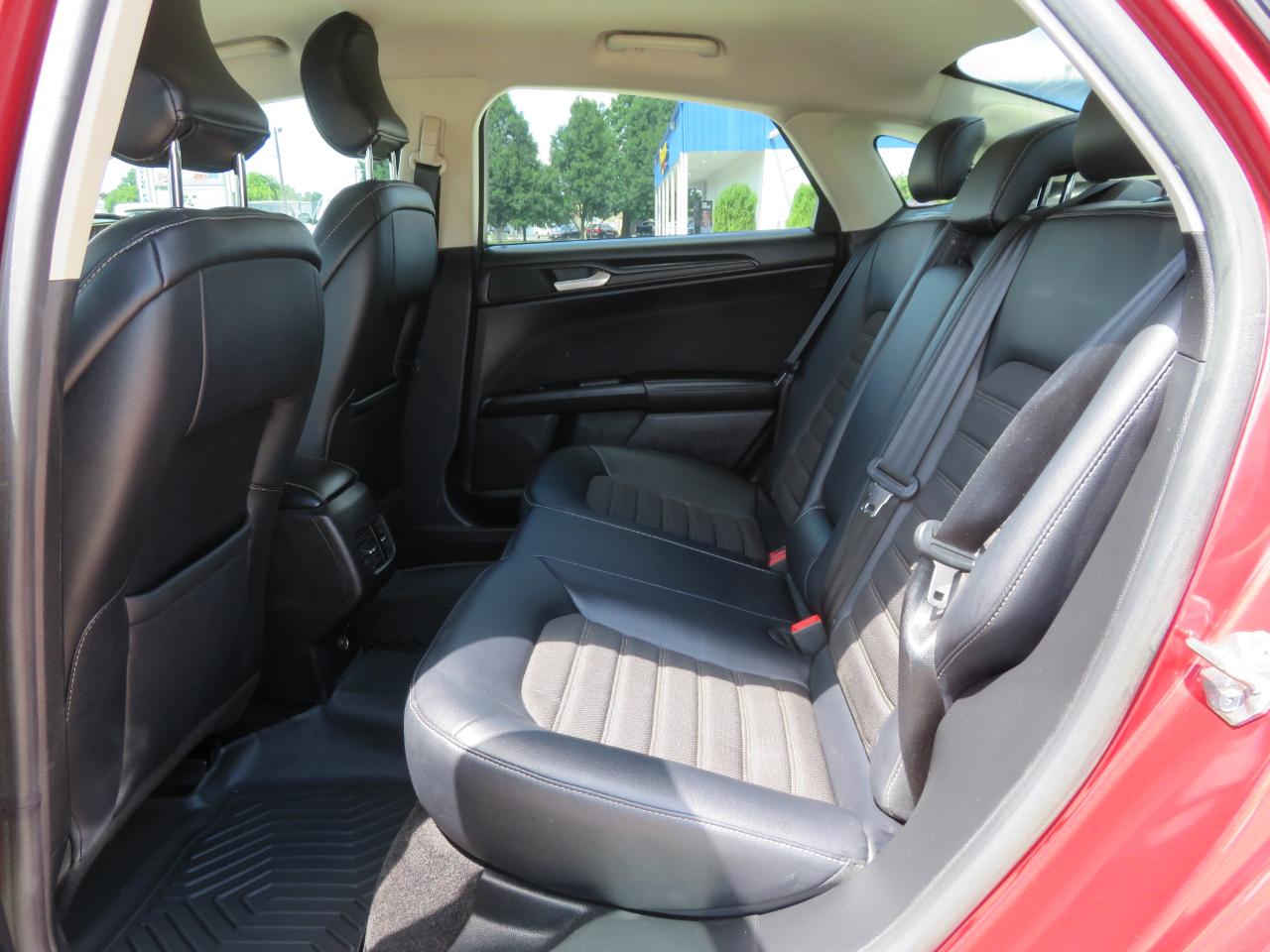Ford Fusion SE FWD 2018