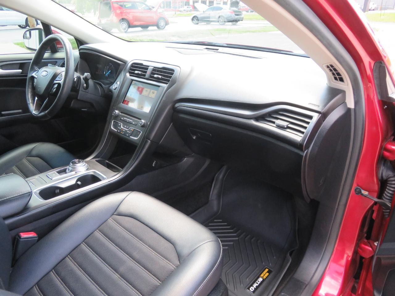 Ford Fusion SE FWD 2018