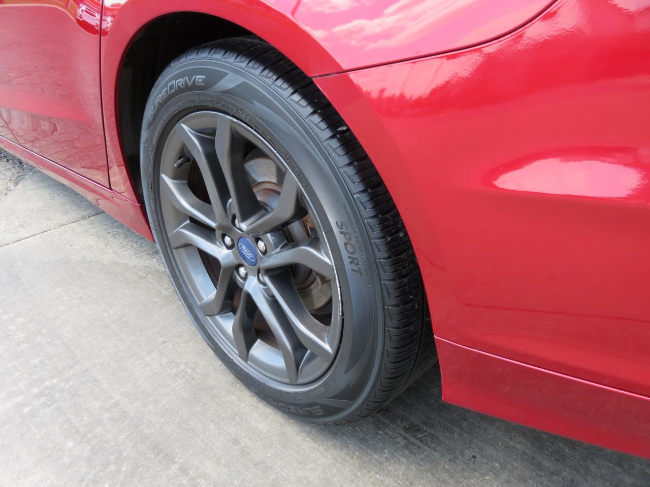 Ford Fusion SE FWD 2018