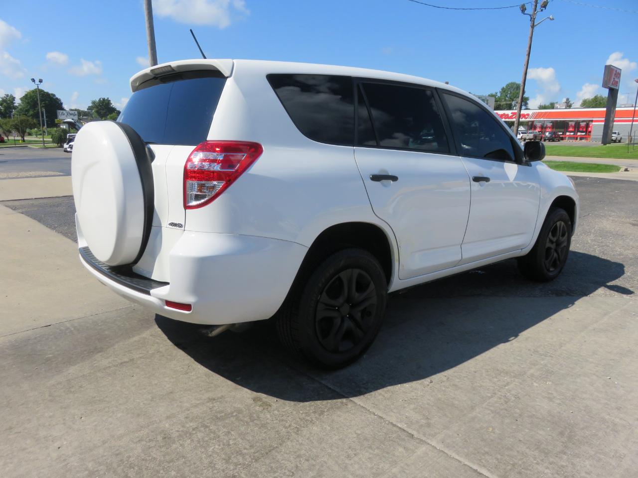 Toyota RAV4 4WD 4dr 4-cyl 4-Spd AT (Natl) 2010