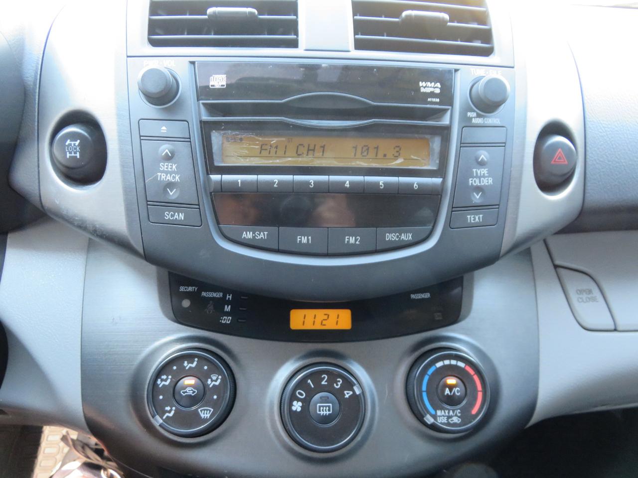 Toyota RAV4 4WD 4dr 4-cyl 4-Spd AT (Natl) 2010
