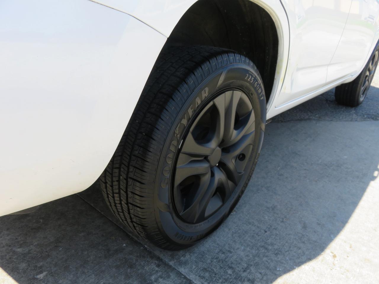 Toyota RAV4 4WD 4dr 4-cyl 4-Spd AT (Natl) 2010