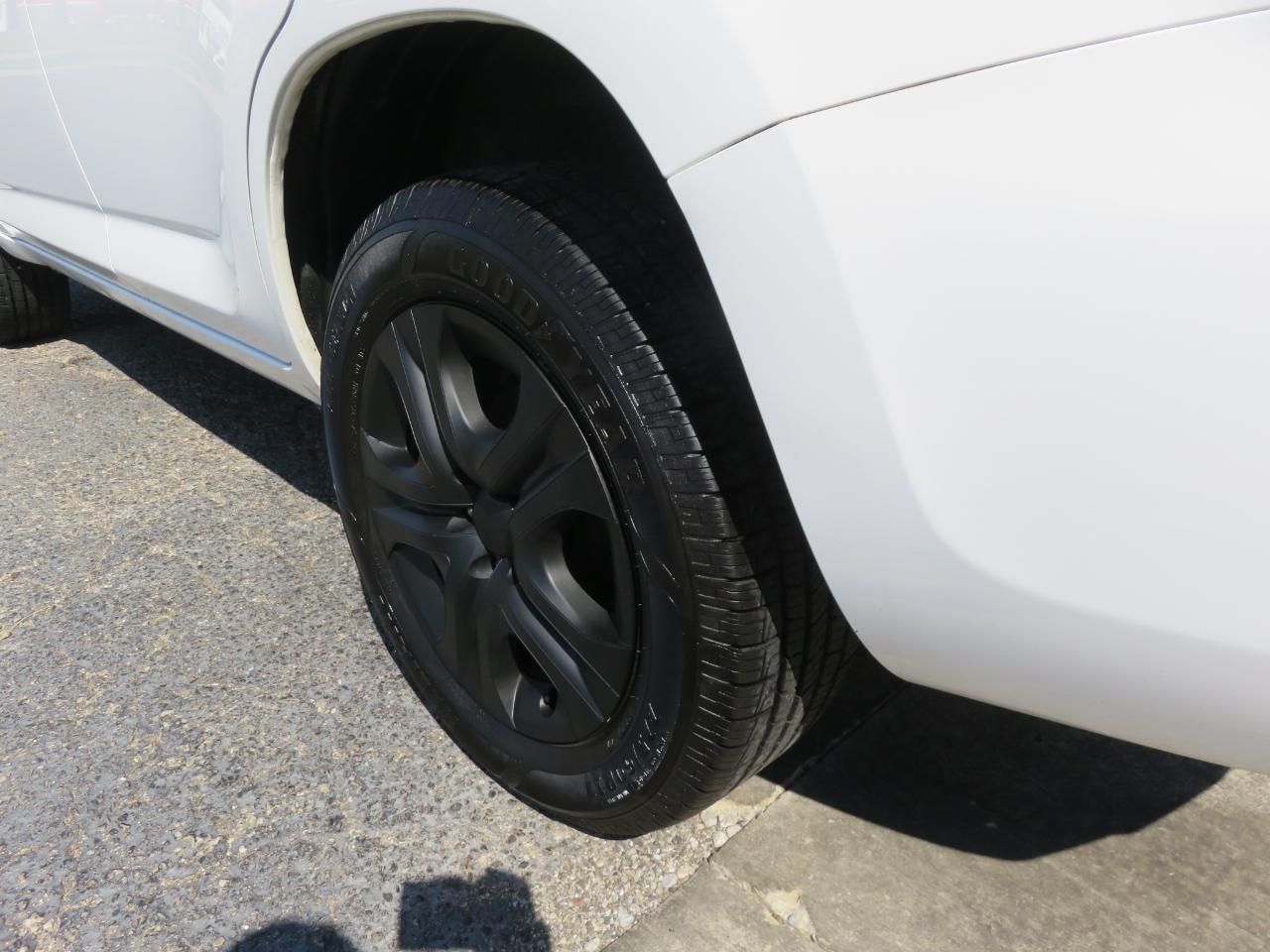 Toyota RAV4 4WD 4dr 4-cyl 4-Spd AT (Natl) 2010