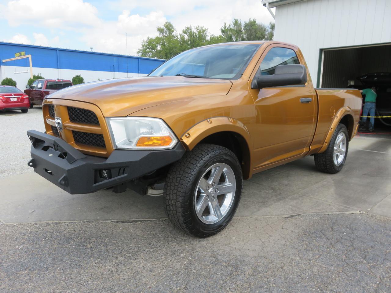 RAM 1500 4WD Reg Cab 120.5" Express 2012