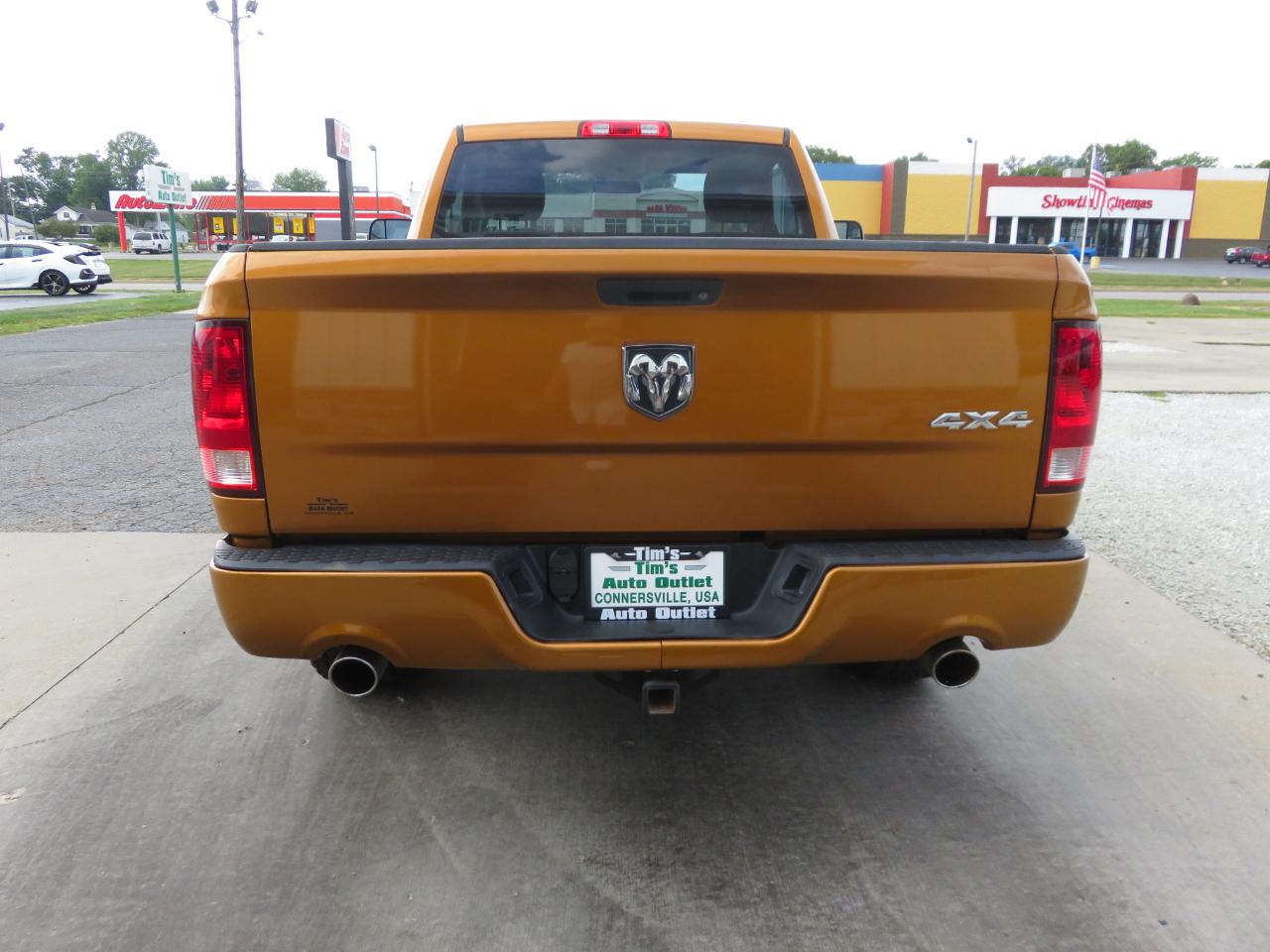 RAM 1500 4WD Reg Cab 120.5" Express 2012