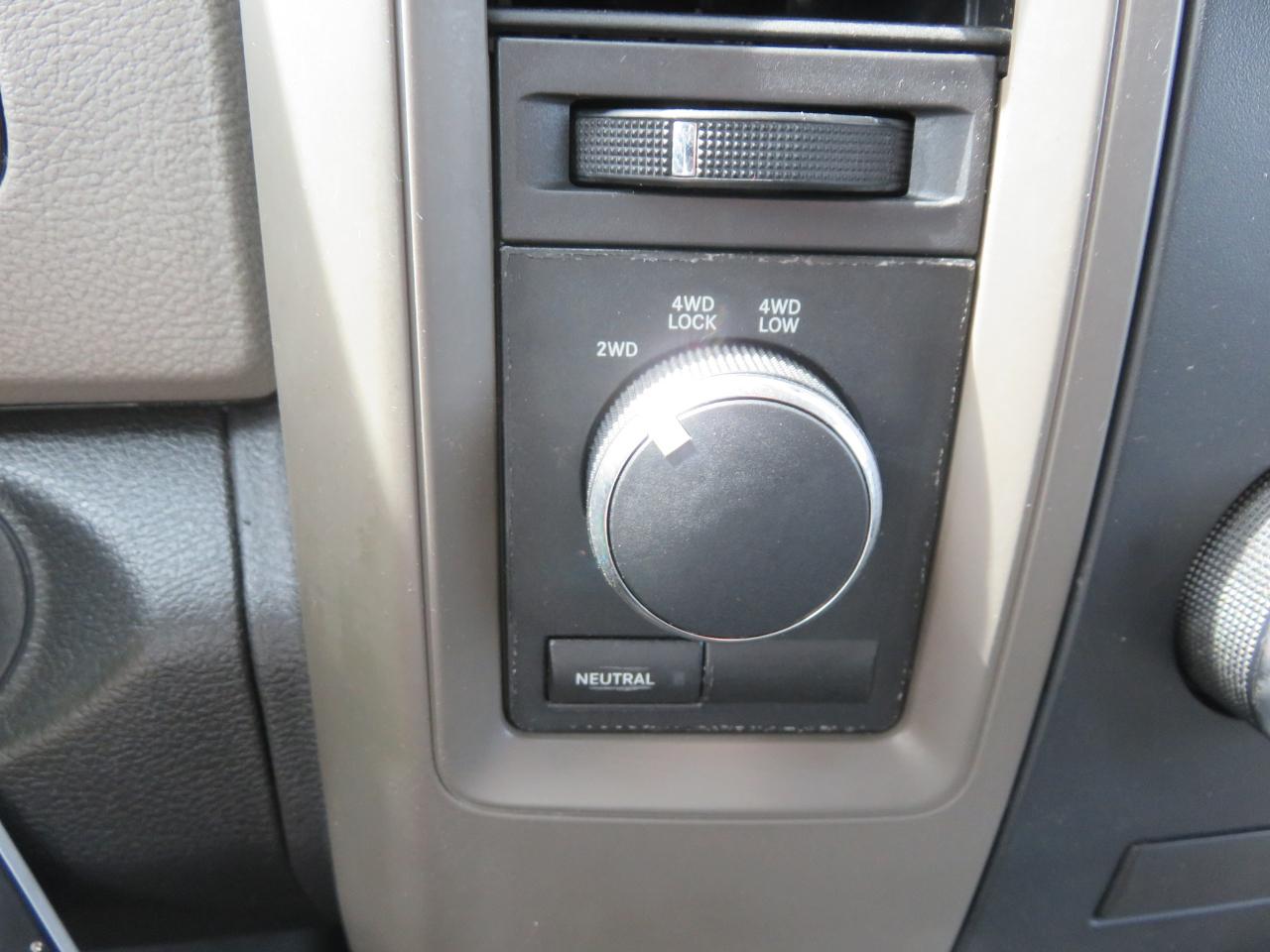 RAM 1500 4WD Reg Cab 120.5" Express 2012