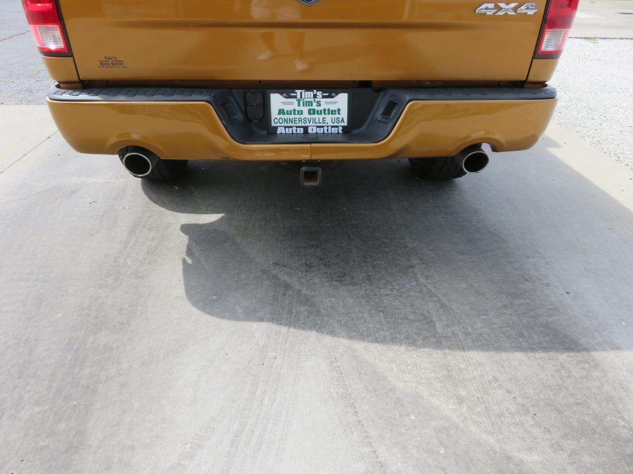 RAM 1500 4WD Reg Cab 120.5" Express 2012