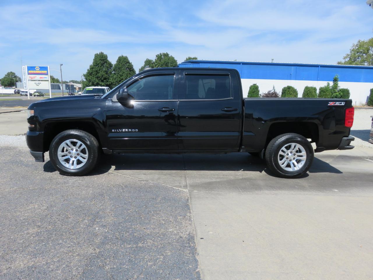 Chevrolet Silverado 1500 4WD Crew Cab 143.5" LT w/2LT 2016