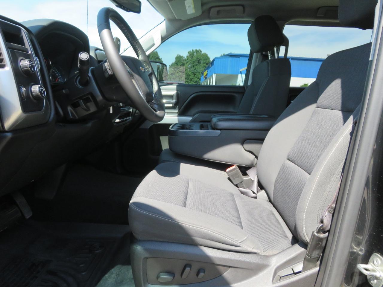 Chevrolet Silverado 1500 4WD Crew Cab 143.5" LT w/2LT 2016