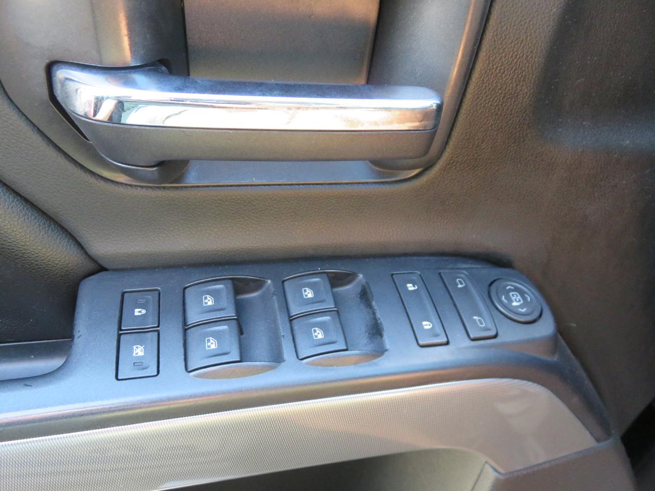 Chevrolet Silverado 1500 4WD Crew Cab 143.5" LT w/2LT 2016