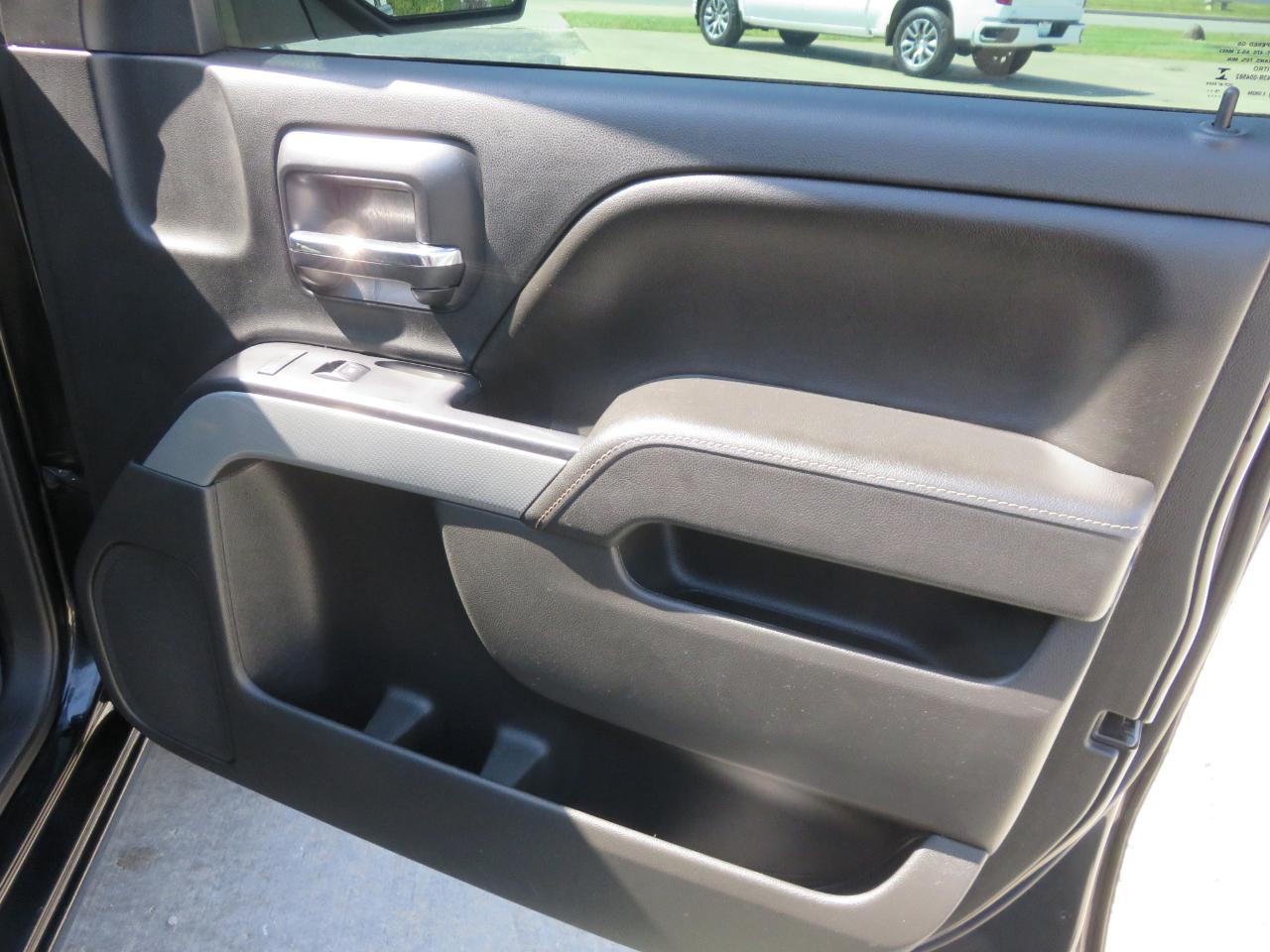 Chevrolet Silverado 1500 4WD Crew Cab 143.5" LT w/2LT 2016