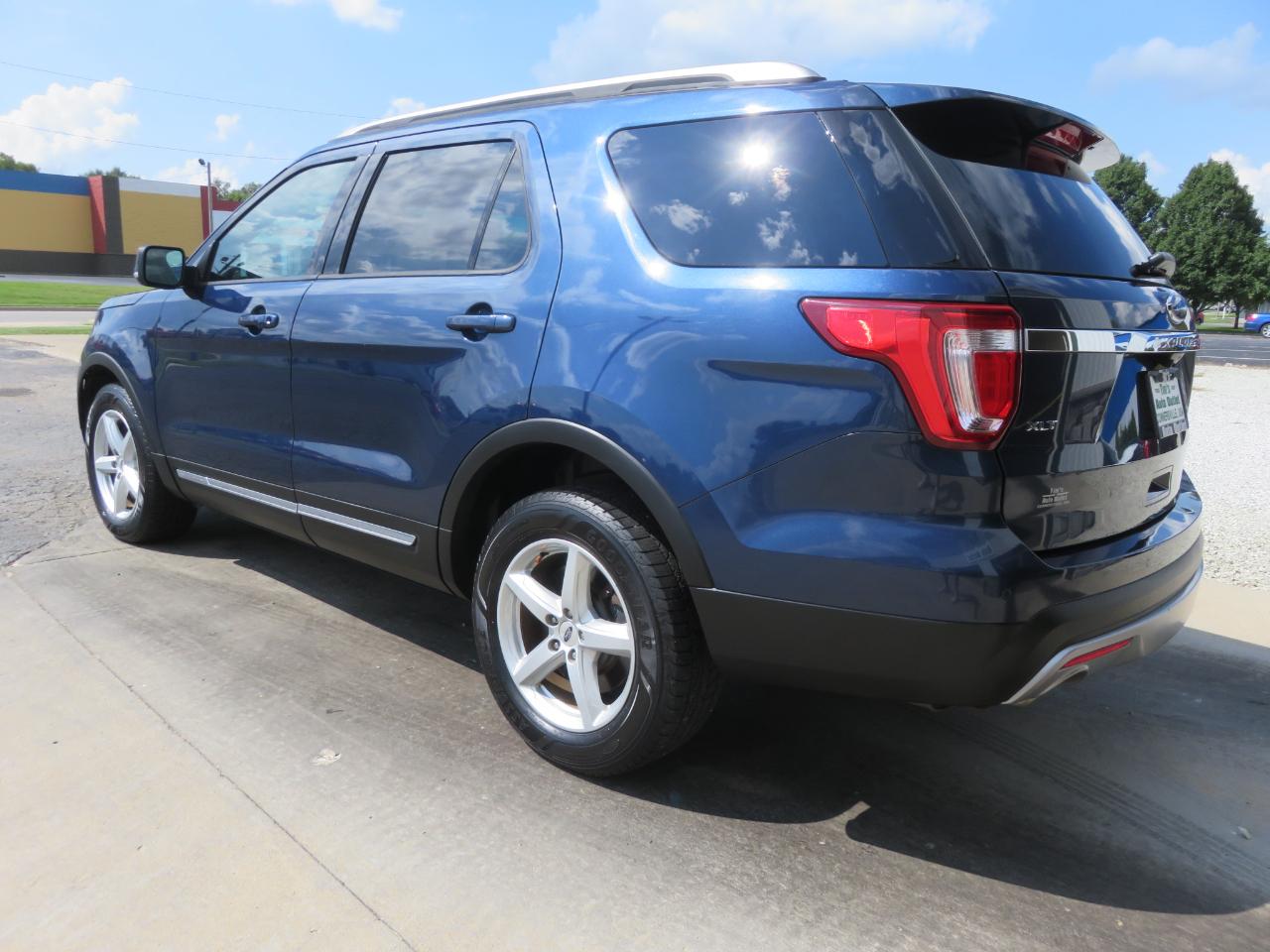 Ford Explorer 4WD 4dr XLT 2016