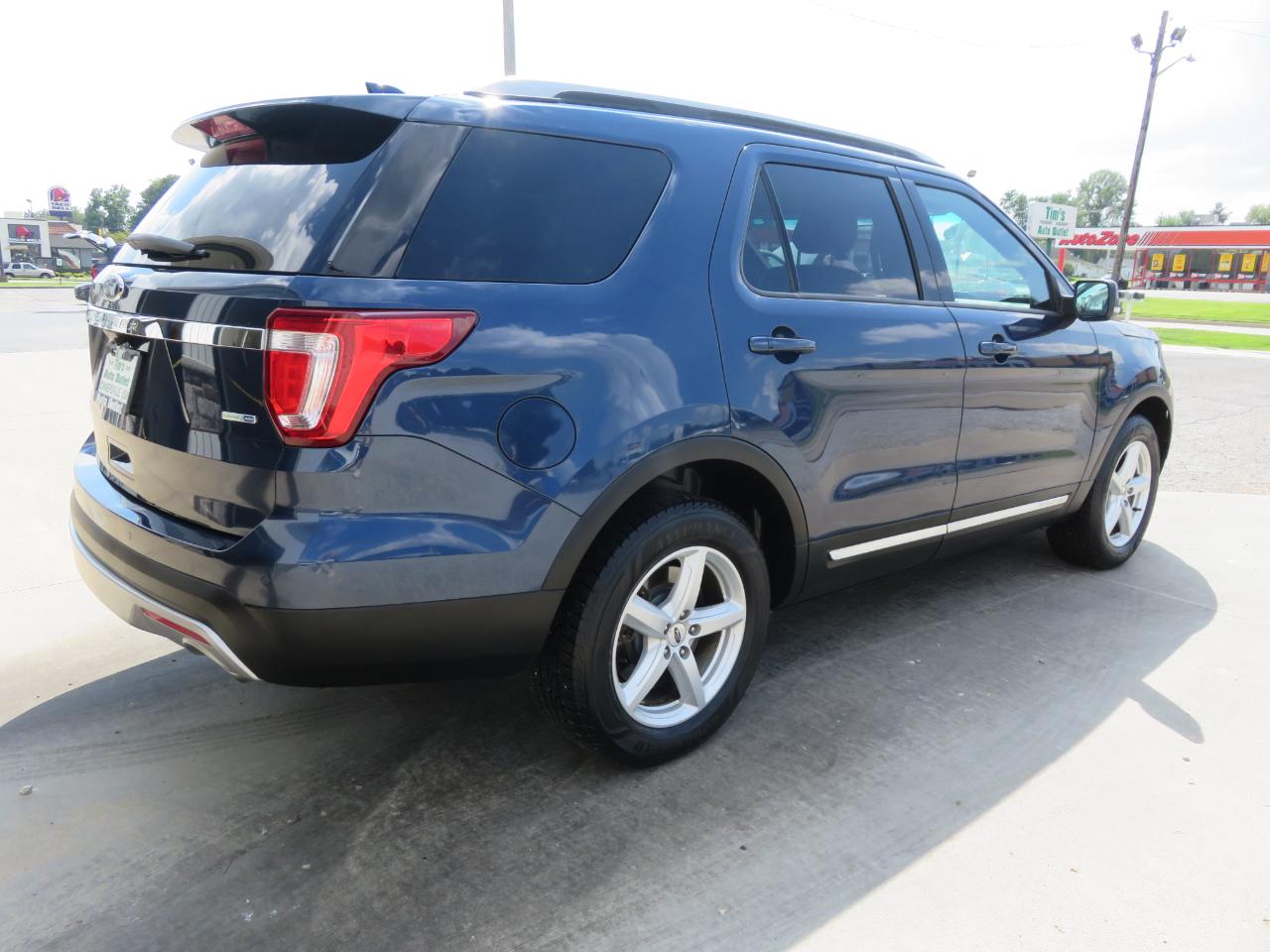 Ford Explorer 4WD 4dr XLT 2016