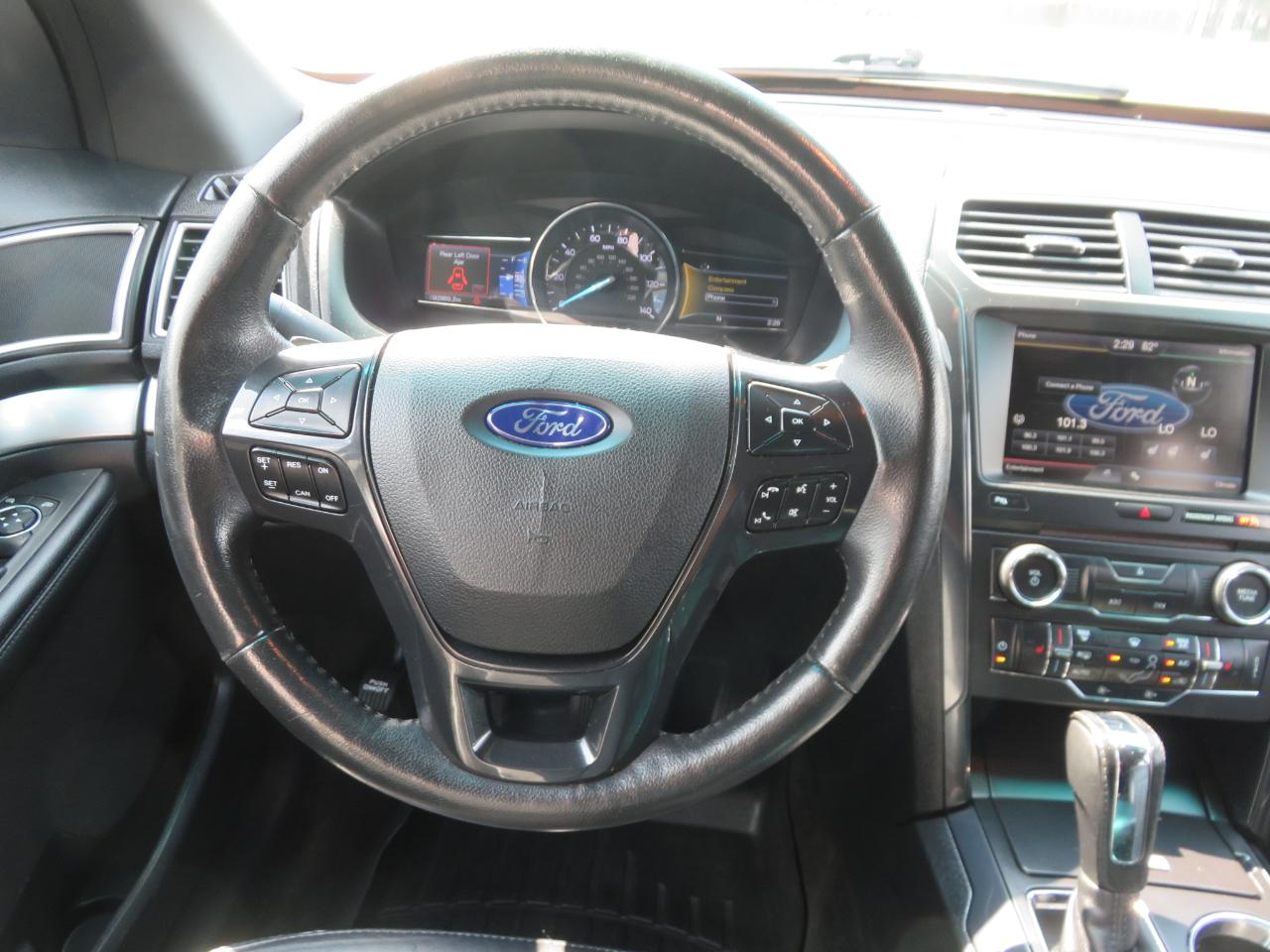 Ford Explorer 4WD 4dr XLT 2016