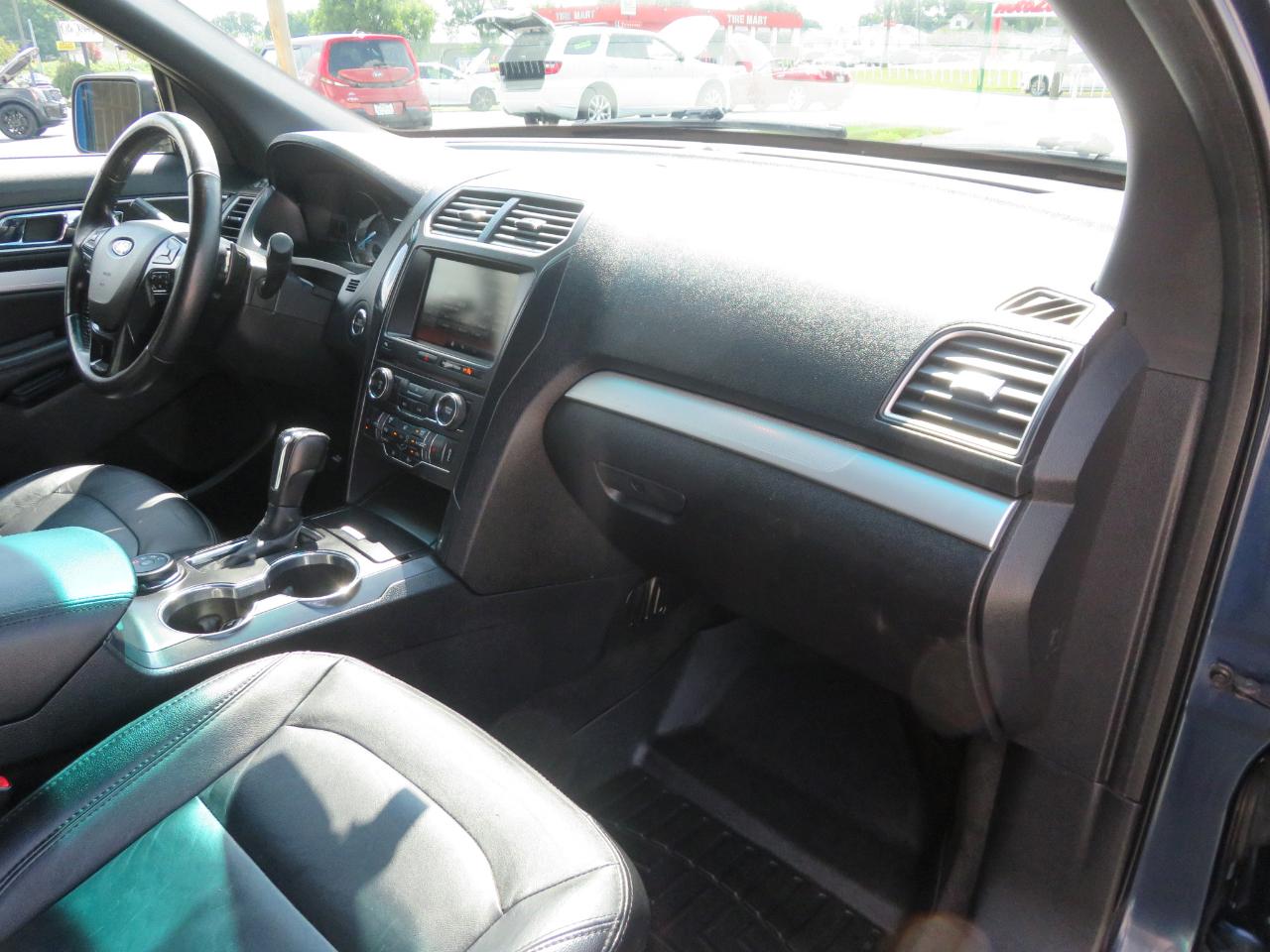Ford Explorer 4WD 4dr XLT 2016