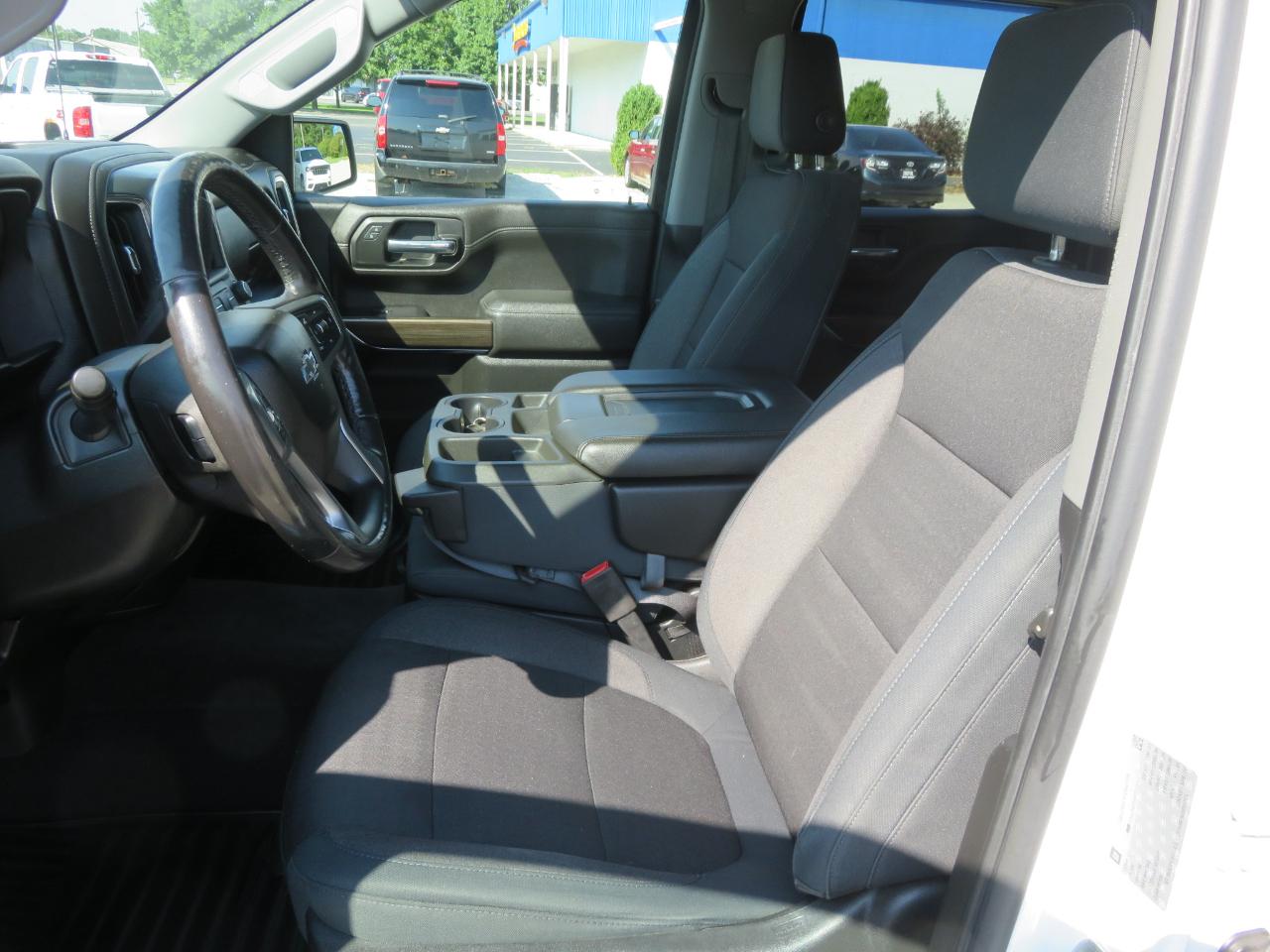 Chevrolet Silverado 1500 4WD Crew Cab 147" RST 2019