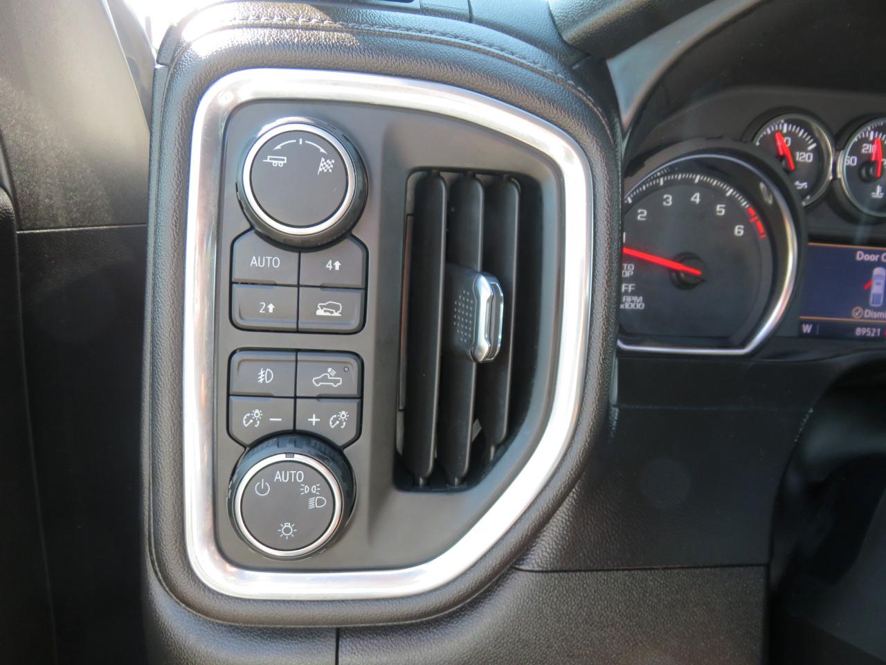 Chevrolet Silverado 1500 4WD Crew Cab 147" RST 2019